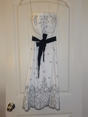 Strapless White Dress with Black Floral Embroidery and Waist Sash Size 4
